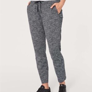 Lululemon Athletica Black and Gray on the fly Joggers